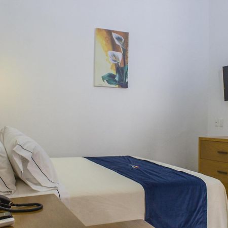 Hotel Real De Castilla Colonial グアダラハラ 部屋 写真