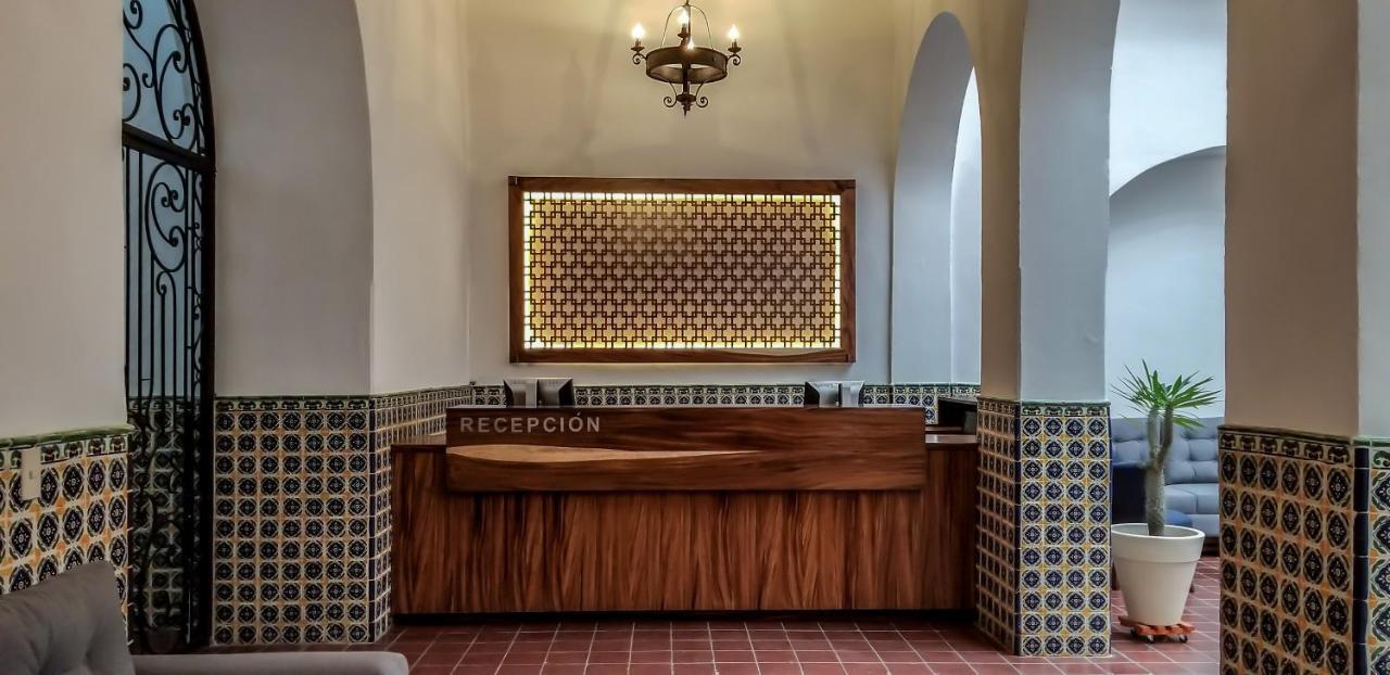 Hotel Real De Castilla Colonial グアダラハラ エクステリア 写真