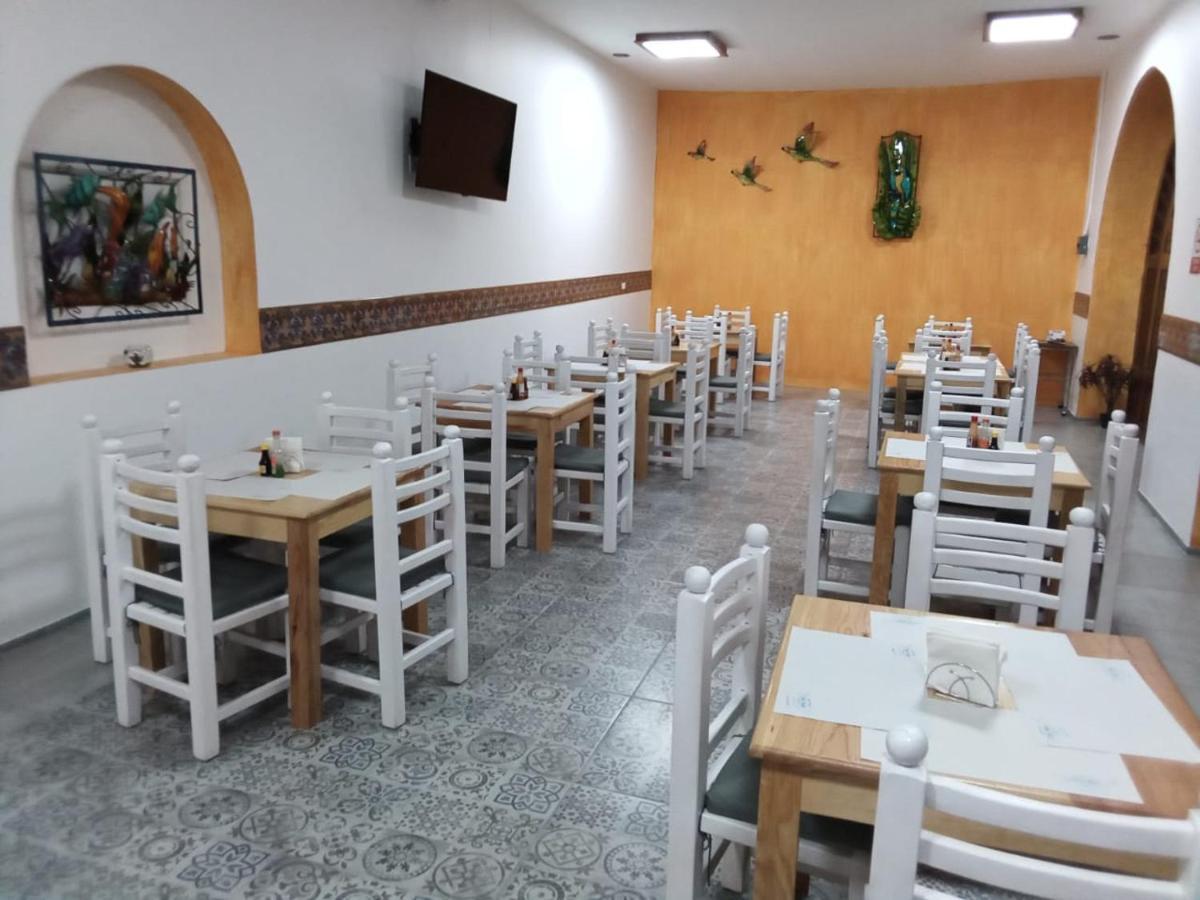 Hotel Real De Castilla Colonial グアダラハラ エクステリア 写真