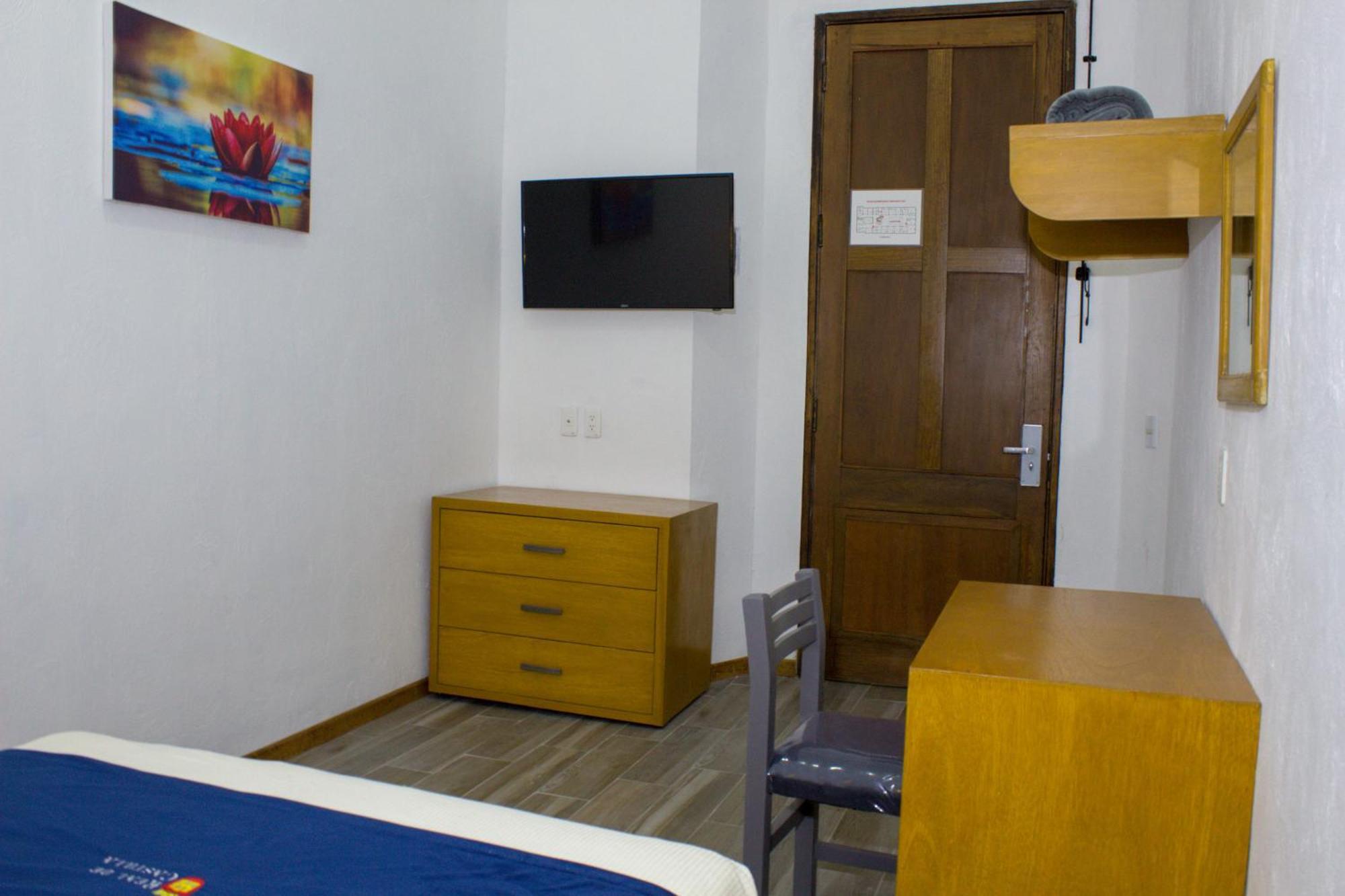 Hotel Real De Castilla Colonial グアダラハラ 部屋 写真