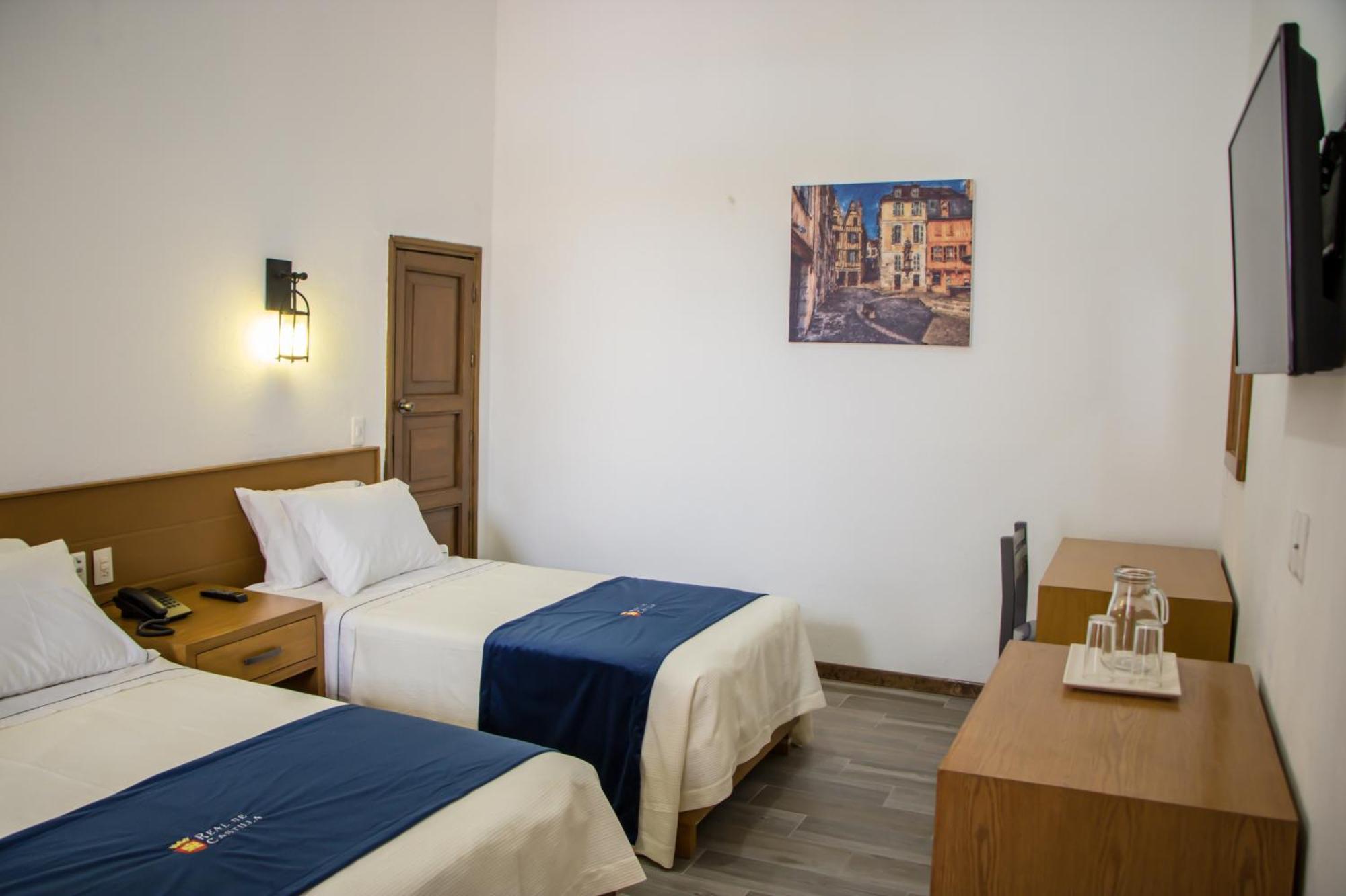 Hotel Real De Castilla Colonial グアダラハラ エクステリア 写真