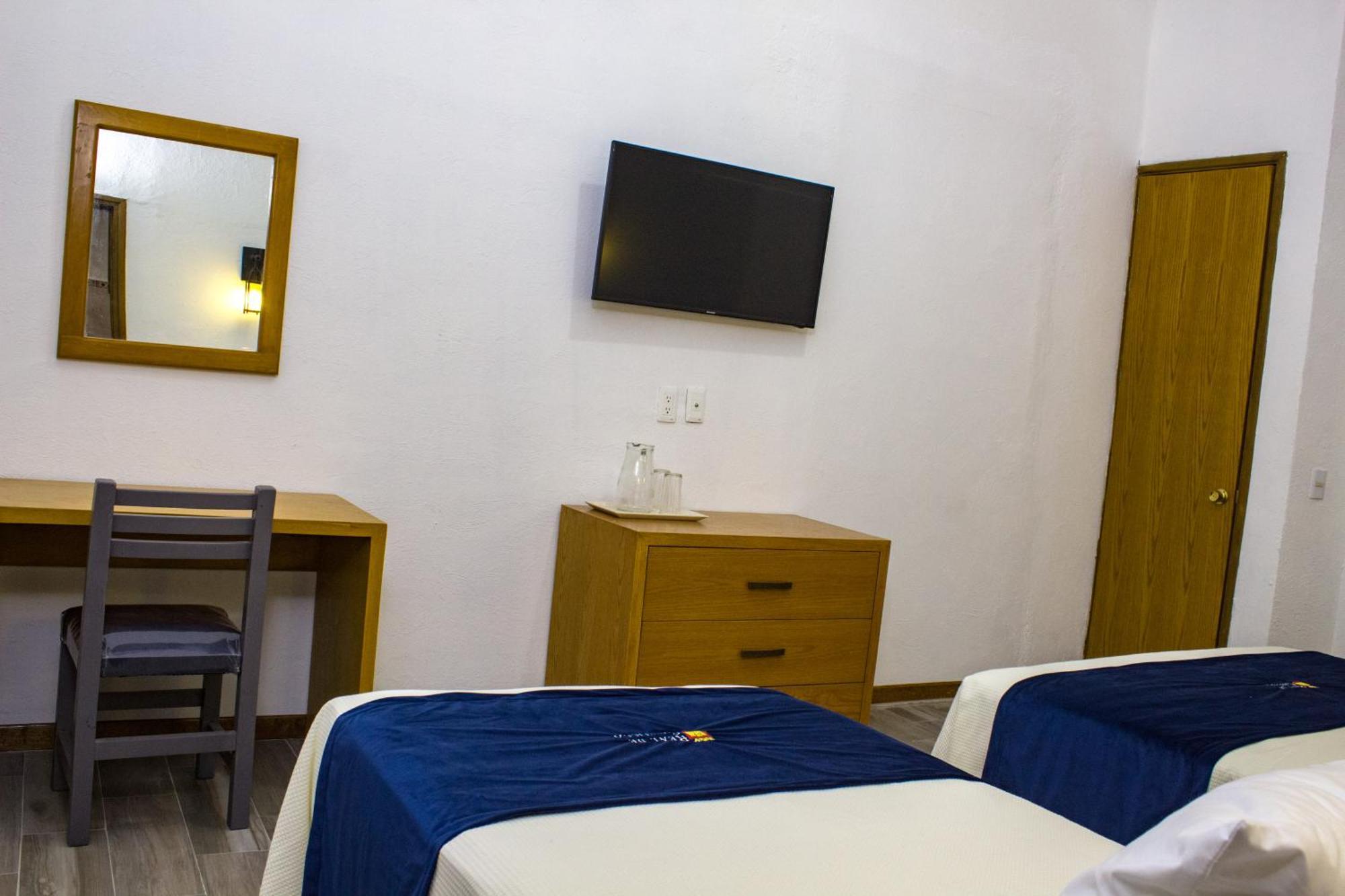Hotel Real De Castilla Colonial グアダラハラ 部屋 写真