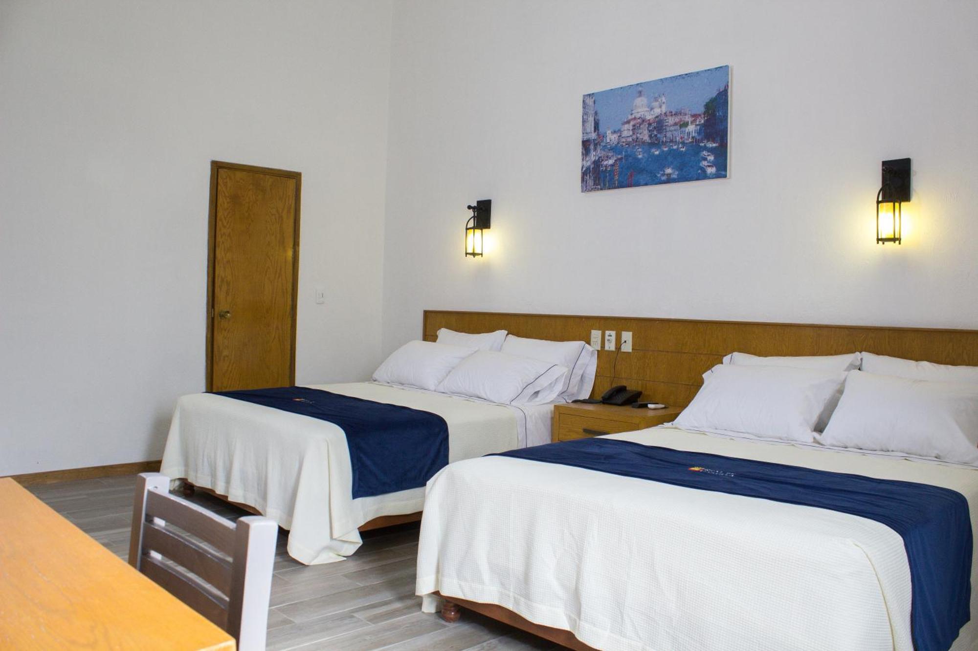 Hotel Real De Castilla Colonial グアダラハラ 部屋 写真