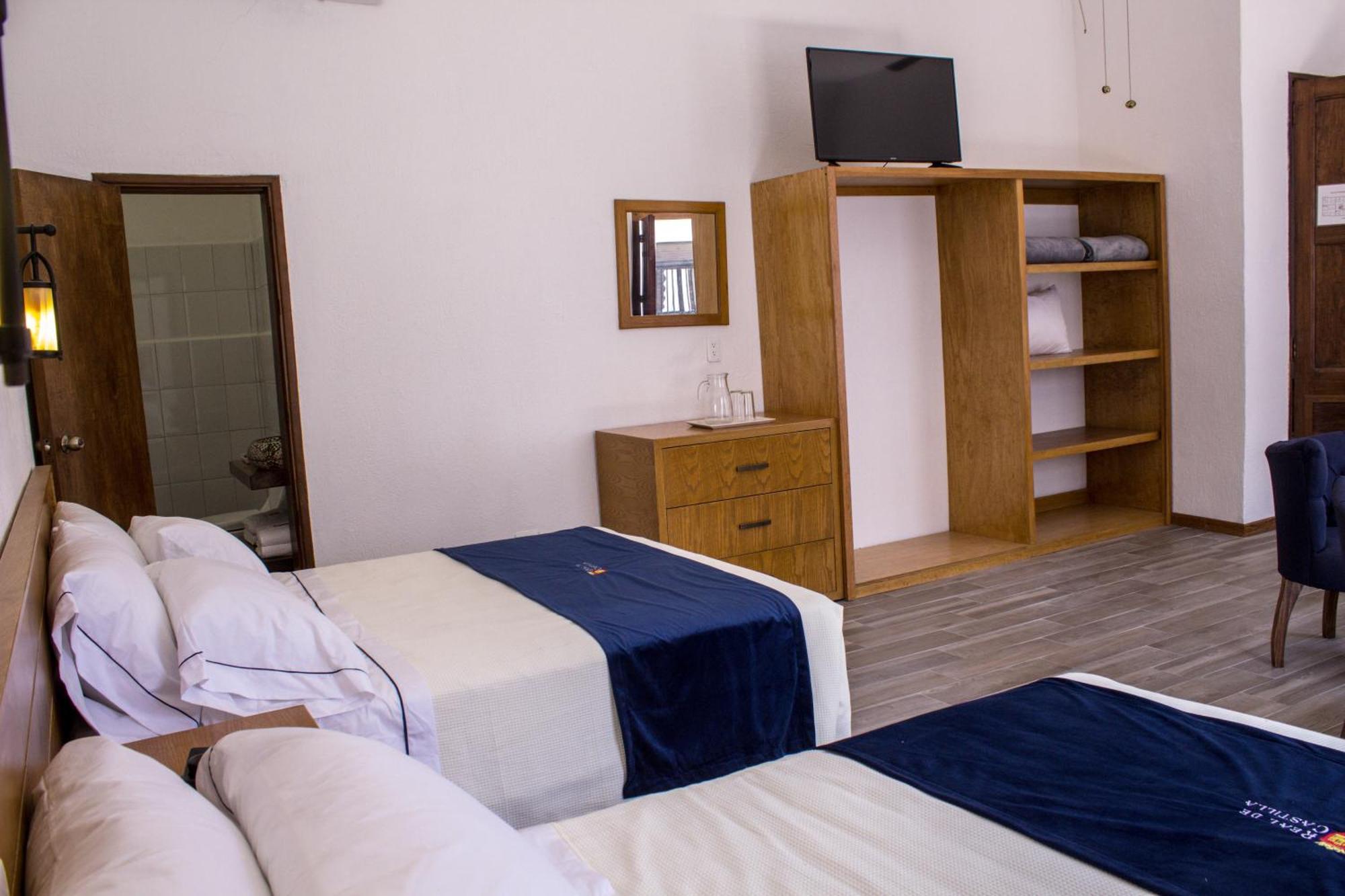 Hotel Real De Castilla Colonial グアダラハラ 部屋 写真